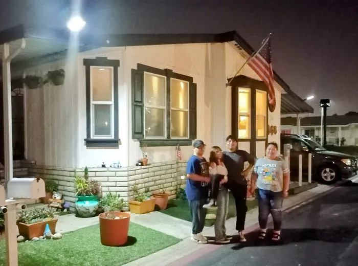Greenfield Mobile Home Estates Picture 3
