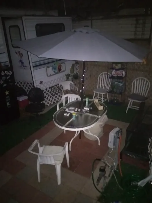 Eastern Trailer Park Picture 3