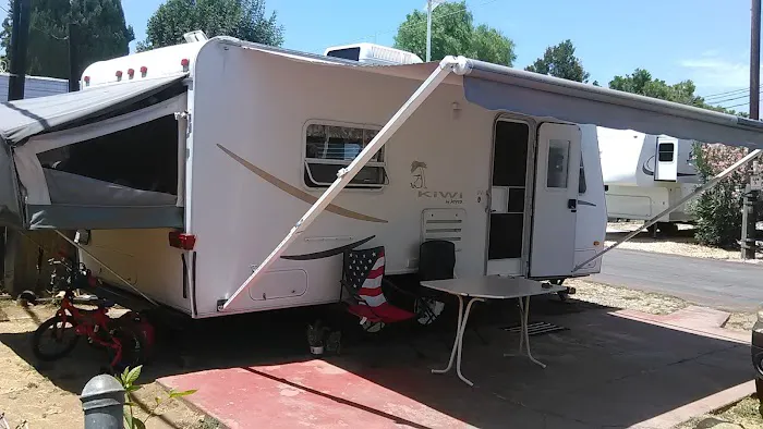 Evergreen Mobile Home & Rv Pk Picture 9