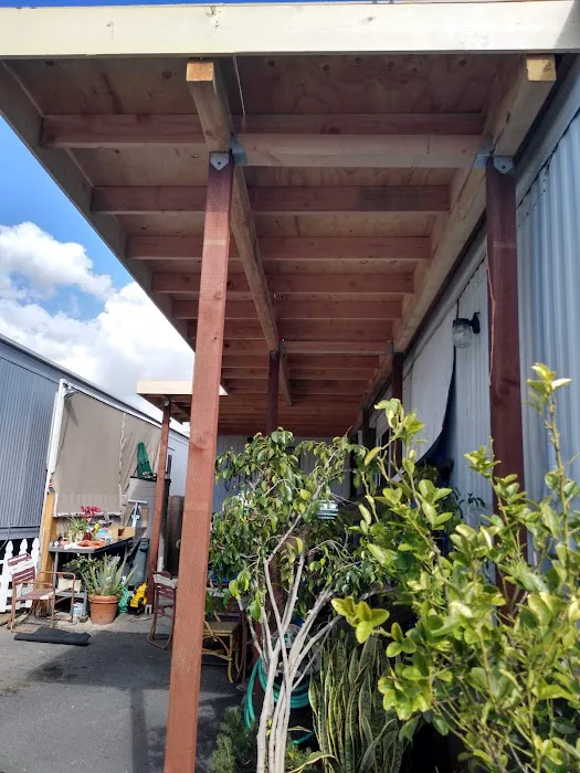 Happy Hollow Trailer Park Picture 1