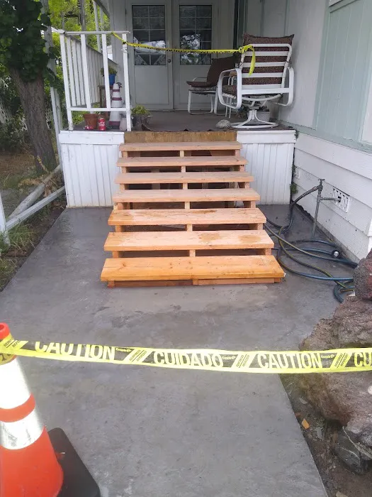Thunderbird Oaks Mobile Home Club Picture 6