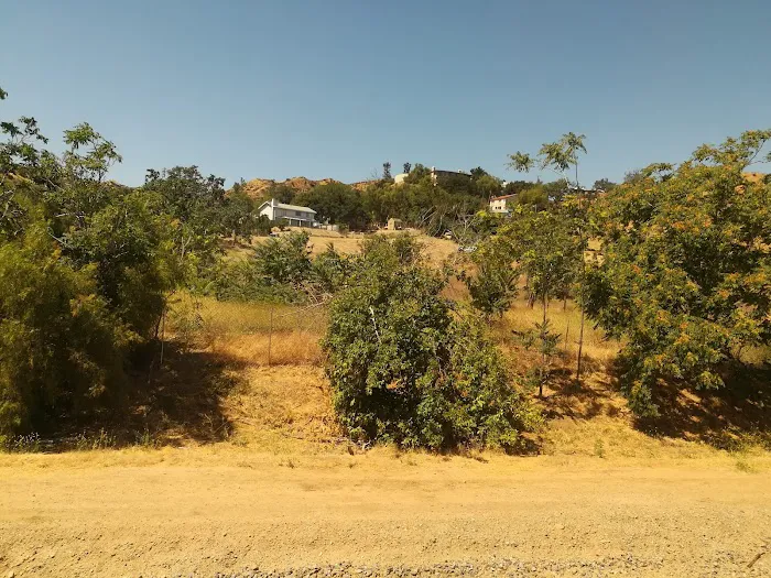 Simi Country Mobile Home Estates Picture 3