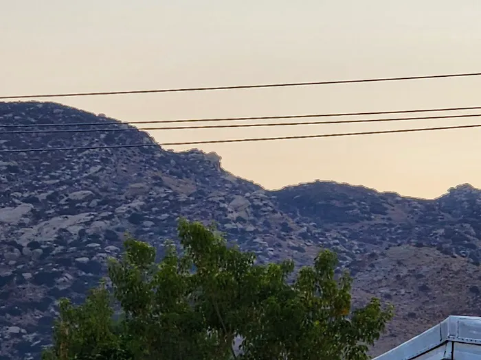 Simi Country Mobile Home Estates Picture 2