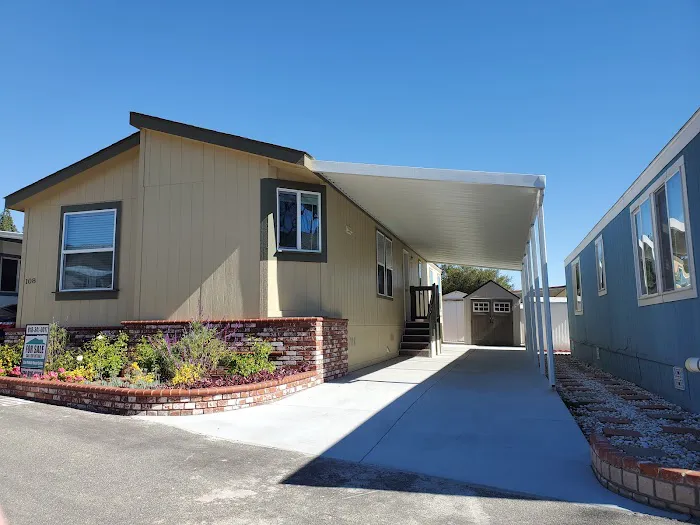 Indian Hills Mobile Home Village Picture 1