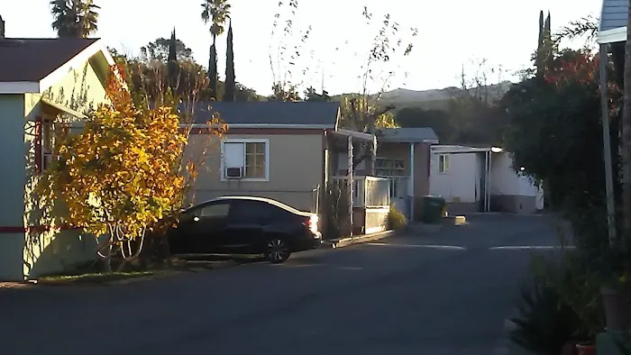 Polynesian Mobile Home Park Picture 9