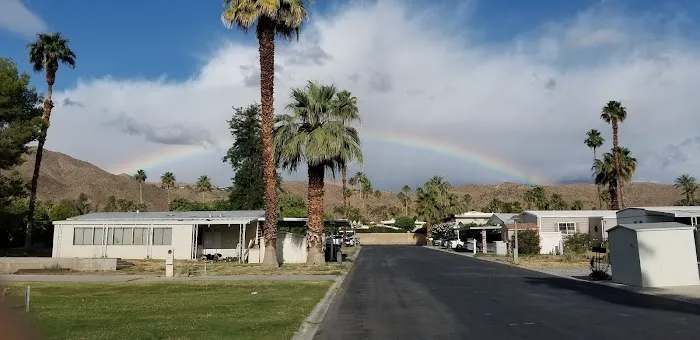 Rancho Mirage Mobile Home Park Picture 3