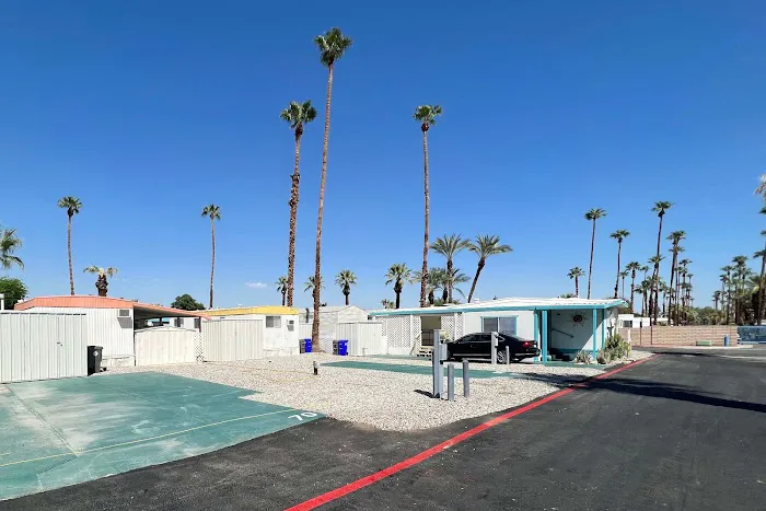 Rancho Mirage RV & Mobile Village Picture 7