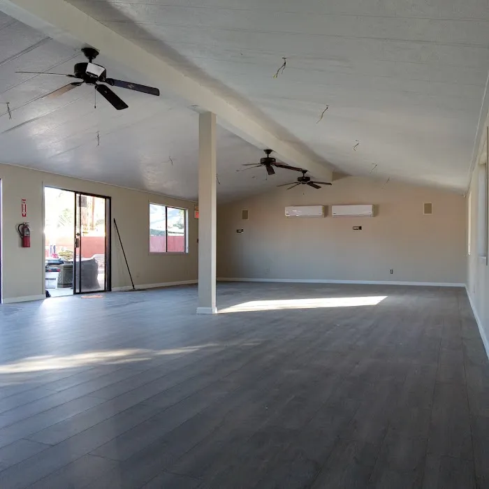Oasis Hot Springs Mobile Home & RV Park Picture 4