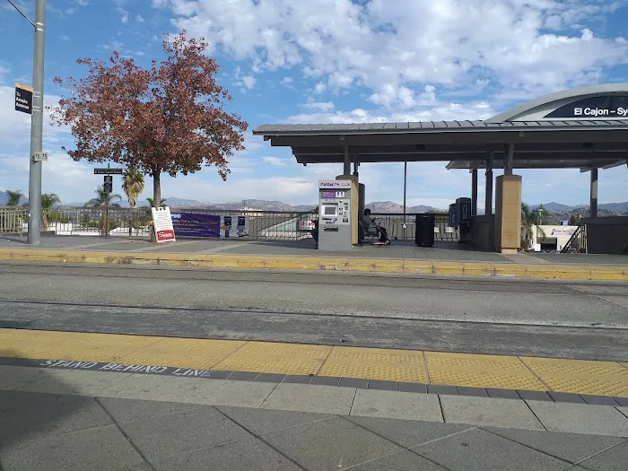 El Cajon Valley Mobile Home Park Picture 3