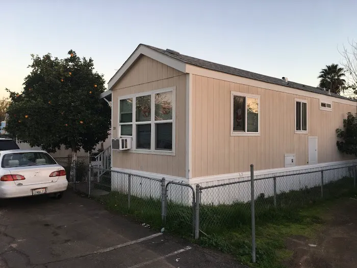 El Cajon Mobile Home Park Picture 7