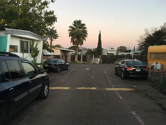El Cajon Mobile Home Park Picture 9