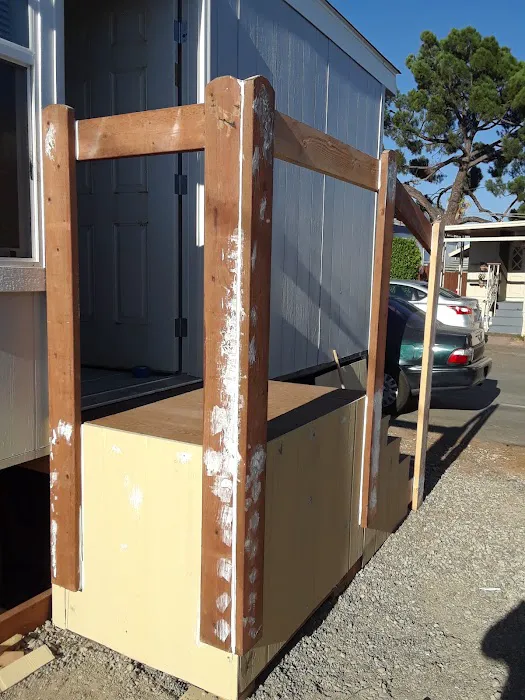 Cordova Estates: Mobile Home Park Picture 4