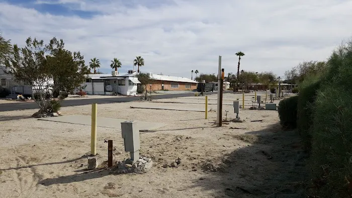 Healing Sands Mobile Home & RV Park Picture 10