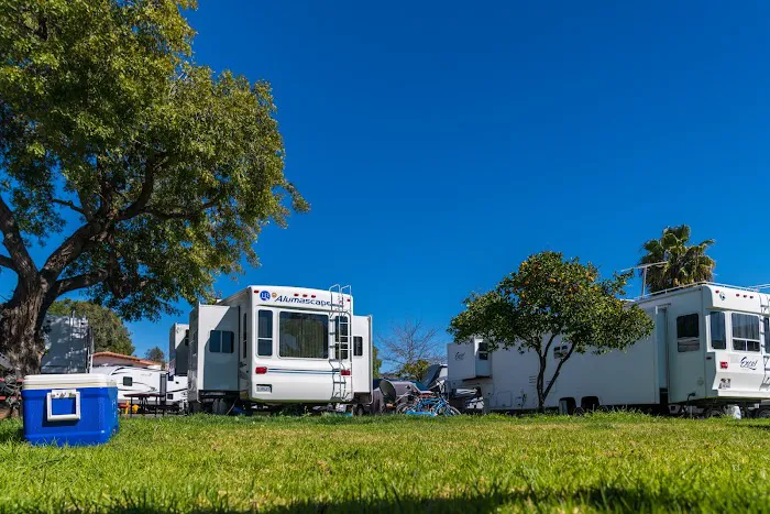 Vacationer RV Resort Picture 1