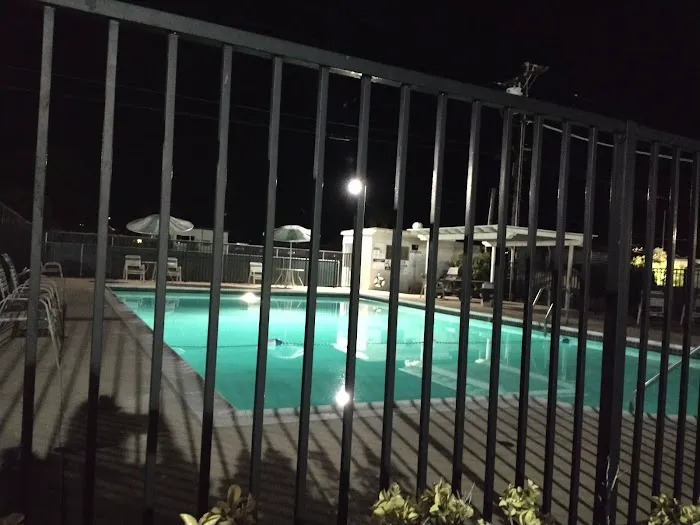 El Capitan Mobile Home Park Picture 2