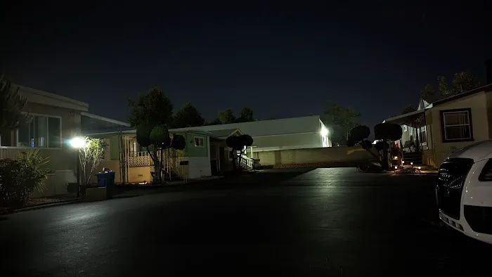 Rancho Bonita Mobile Home Park Picture 2