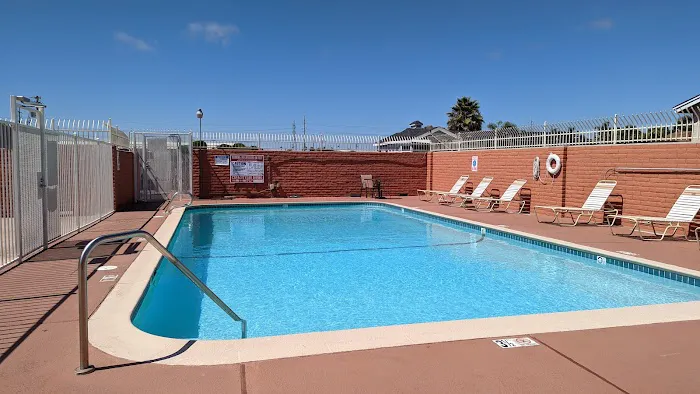 Rancho Bonita Mobile Home Park Picture 5