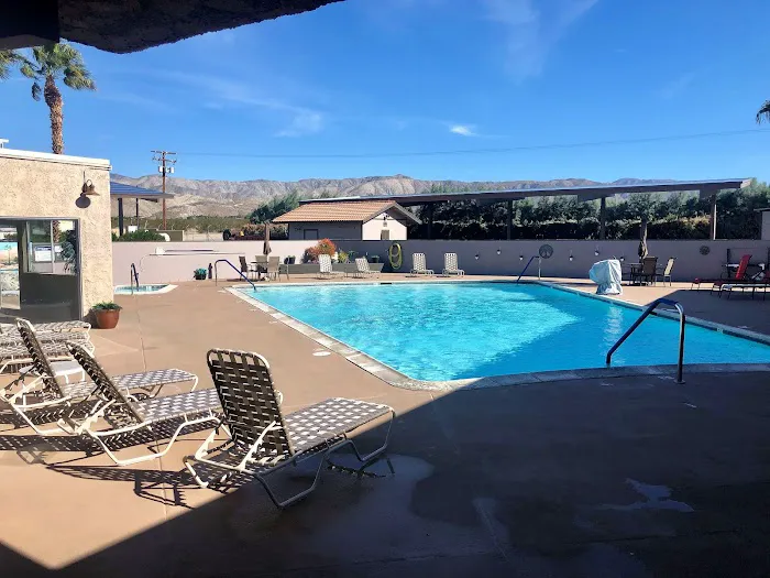 Desert View Mobile Home Club Picture 9