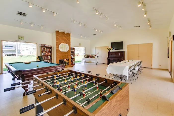 Oak Creek RV Resort Picture 3