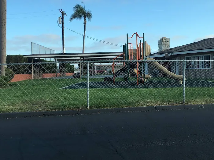 Palms Mobile Estates Picture 9