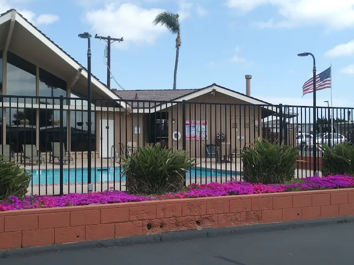 Palms Mobile Estates Picture 2