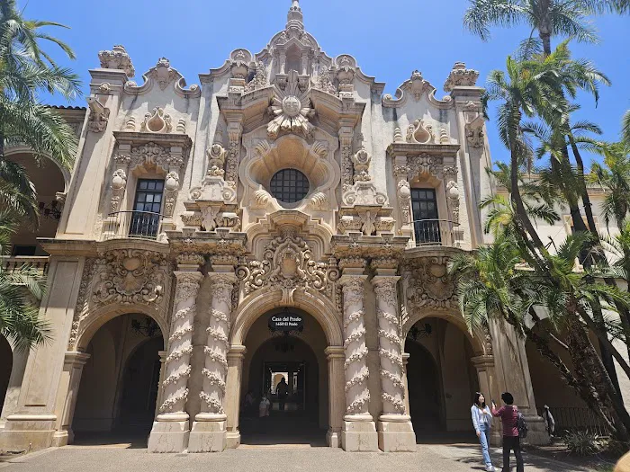 Coronado Palms RV Mobile Home Park Picture 9