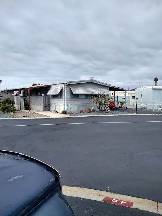 Coronado Palms RV Mobile Home Park Picture 6