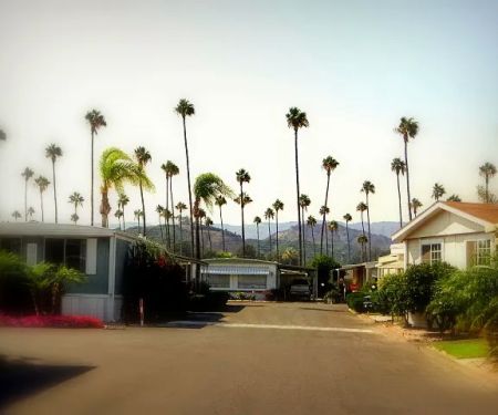Santa Paula West Mobile Home Park