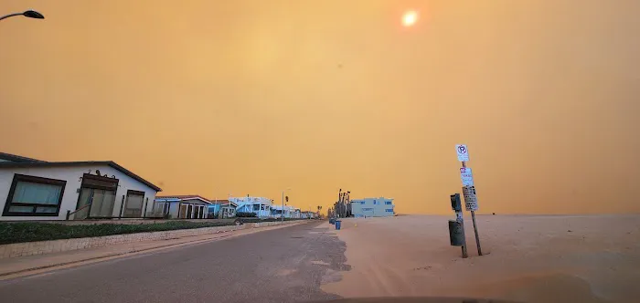 Oxnard Shores Mobile Home Park Picture 4