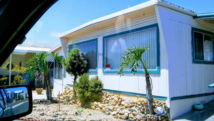 Iris Mobile Manor Picture 10