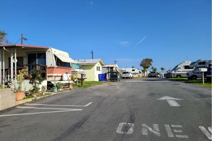 Miramar MH & RV Park Picture 5