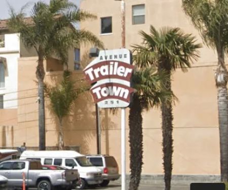 Avenue Trailer Town