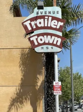 Avenue Trailer Town Picture 2