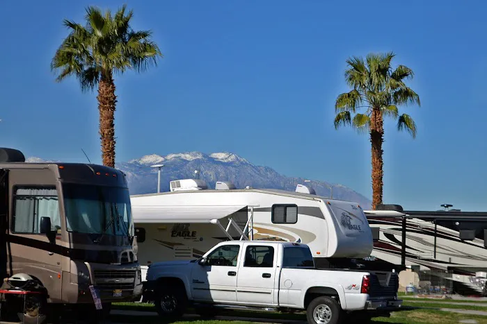 Indian Waters RV Resort and Cottages Picture 5