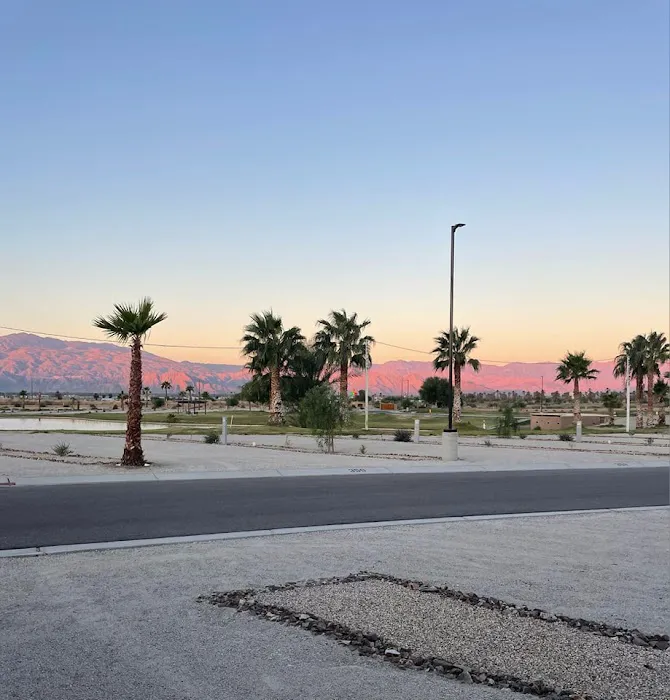 Coachella Lakes RV Resort Picture 6