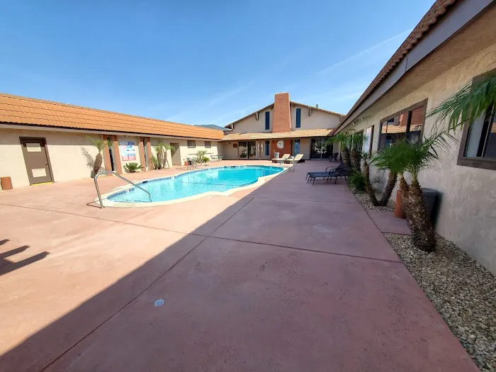 Ojai Villa Mobile Estates Picture 2