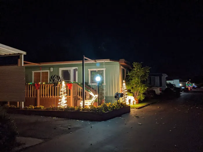 Mira Valle Mobile Home Park - A 55+ Community Picture 4