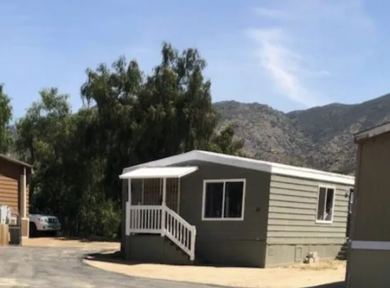 Barrett Mobile Home & RV Park Picture 2