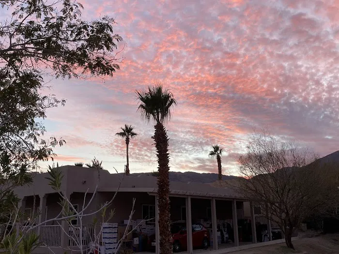 Santa Fe Palms Picture 4