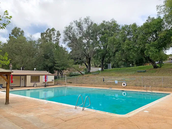 Ramona Oaks RV Park Picture 8