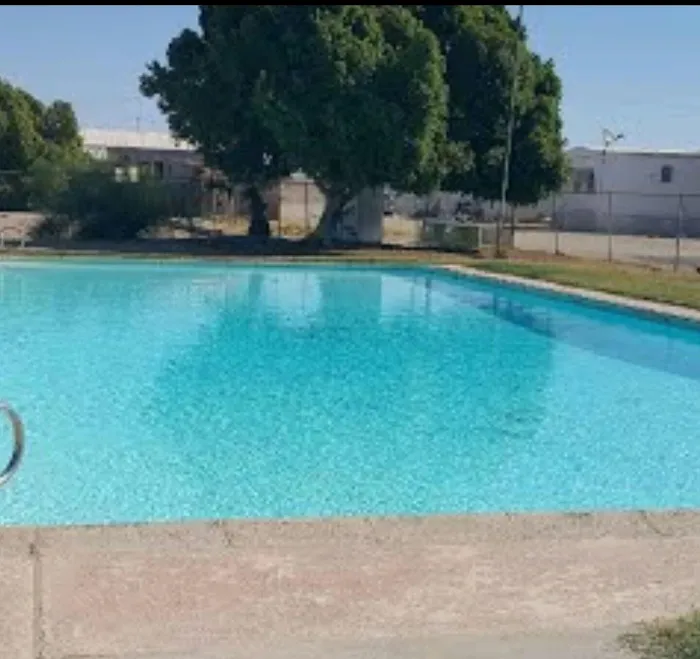 Oasis Mobile Village RV Park Picture 9