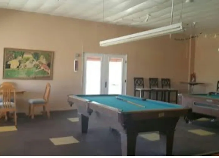Oasis Mobile Village RV Park Picture 6