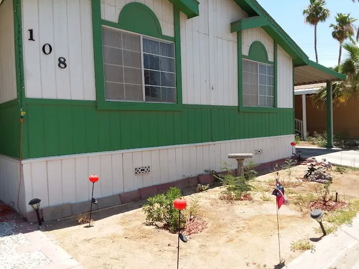 Desert Trails RV Park Picture 1