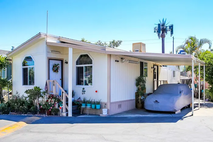 Condesa Village Mobile Home Park Picture 5