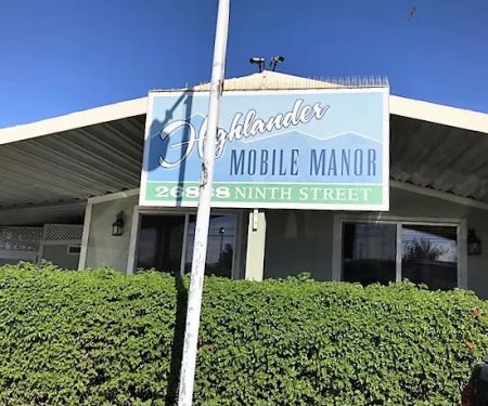 Highlander Mobile Manor