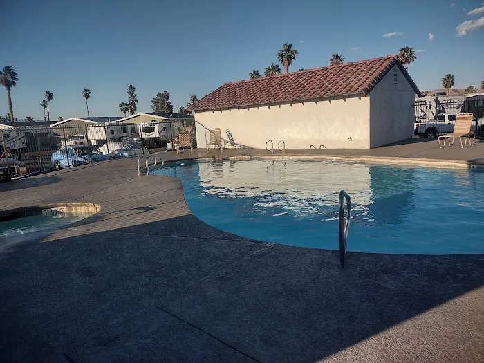 Road Runner RV Park Picture 7