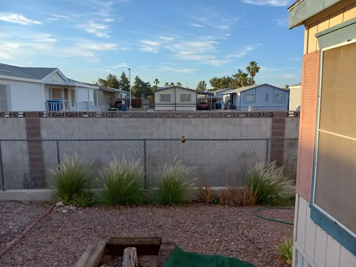 River Oaks Manufactured Home Community Picture 2