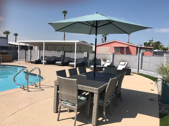 Aqua Vista Family Friendly Community Picture 2