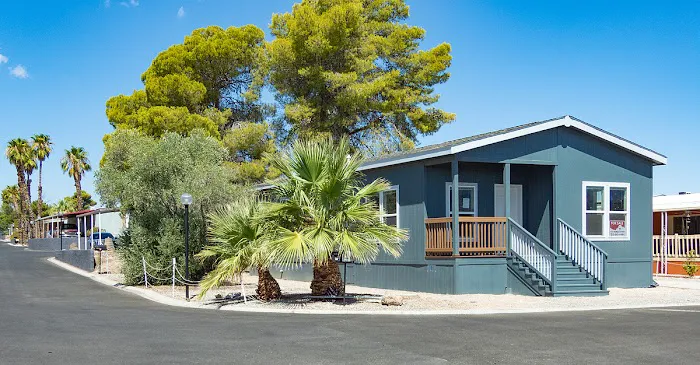 Aqua Vista Family Friendly Community Picture 9