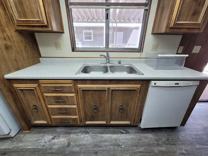 Aqua Vista Family Friendly Community Picture 1